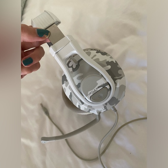 Turtle Beach Recon 500 Arctic Camo Wired Gaming Headset - Picture 5 of 12